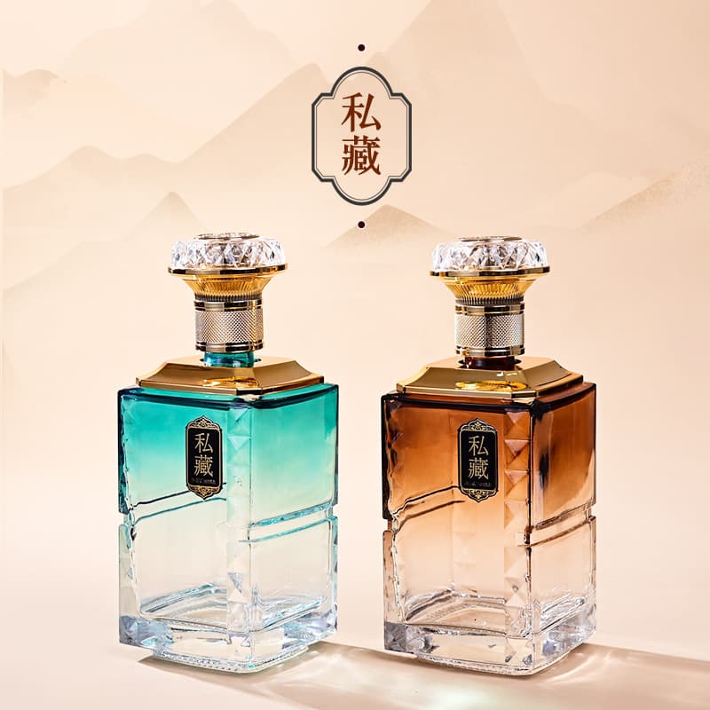 High-looking square bottles, spot wholesale empty wine bottles, private collection of white wine bottles, one-pound thickened sealed glass wine bottles
