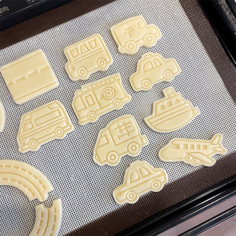Children's Day Transportation Vehicle Car Police Car Fire Truck Airplane Cookie Cutter Parent-Child Dessert Baking Tool