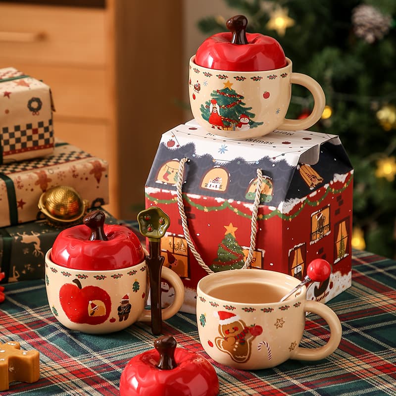 High-Appeal Christmas Apple Mug with Lid Cute Ceramic Cup Birthday Gift for Her Party Favor Cup