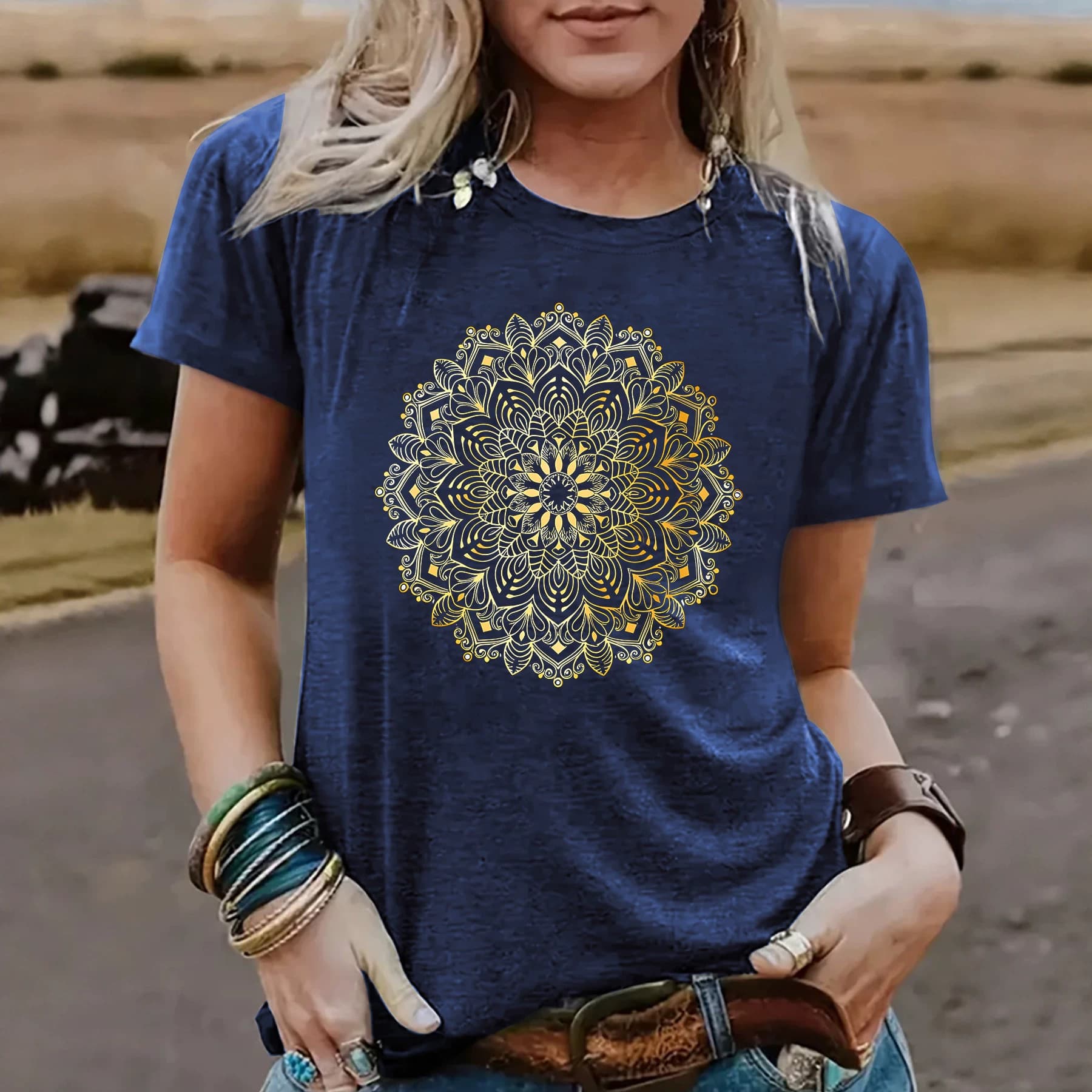 Exquisite gold mandala printed T-shirt is fashionable and comfortable, suitable for daily loose short-sleeved eBay casual T-shirt tops