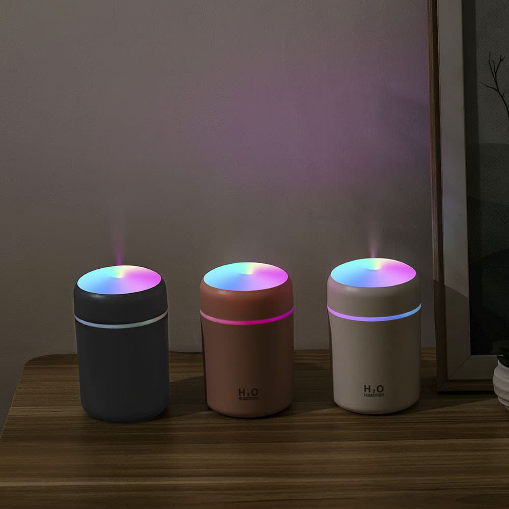 Colorful Ultrasonic Humidifier Car Use Desktop Seven Color Home Use Silent USB Bedroom Table Lamp Plastic Column Shape Low Noise