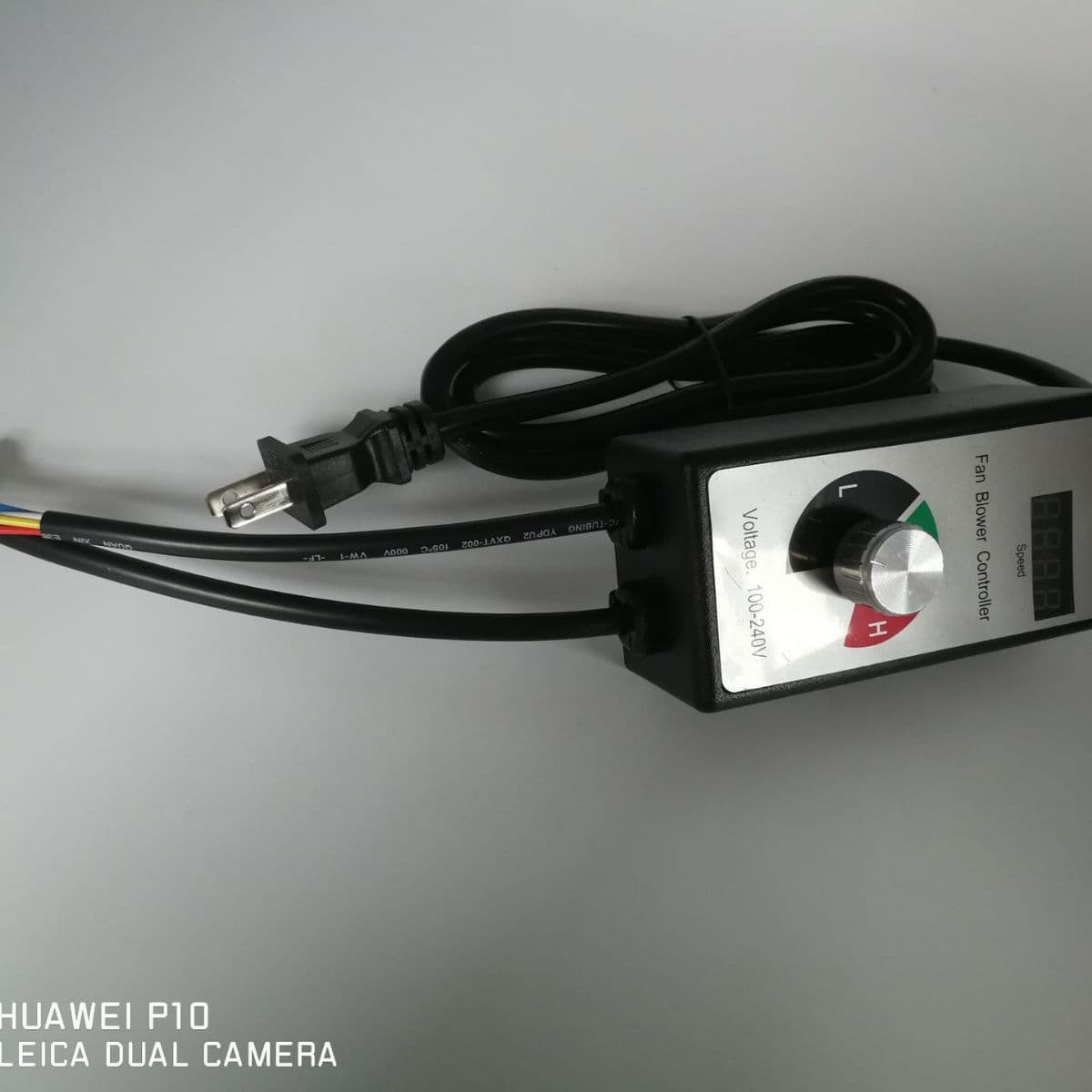 PWM speed regulator, fan speed regulator