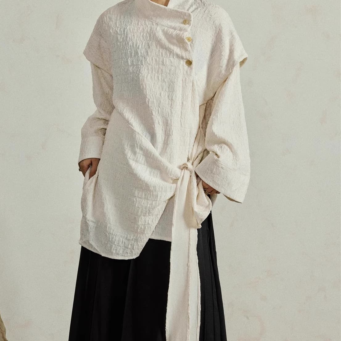 New Chinese Concept Long Sleeve Shirt 2025 Niche Design Tie Waist Button Door New Style Men's Shirt Striped Spring Autumn