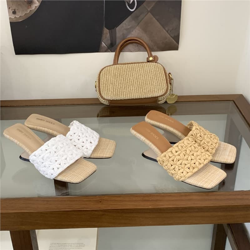 090-8~Wedge-Heeled French-Style Square-Toe Open-Toe Sandals for Women, Suitable for Outdoor Wear, New Summer 2026 Model