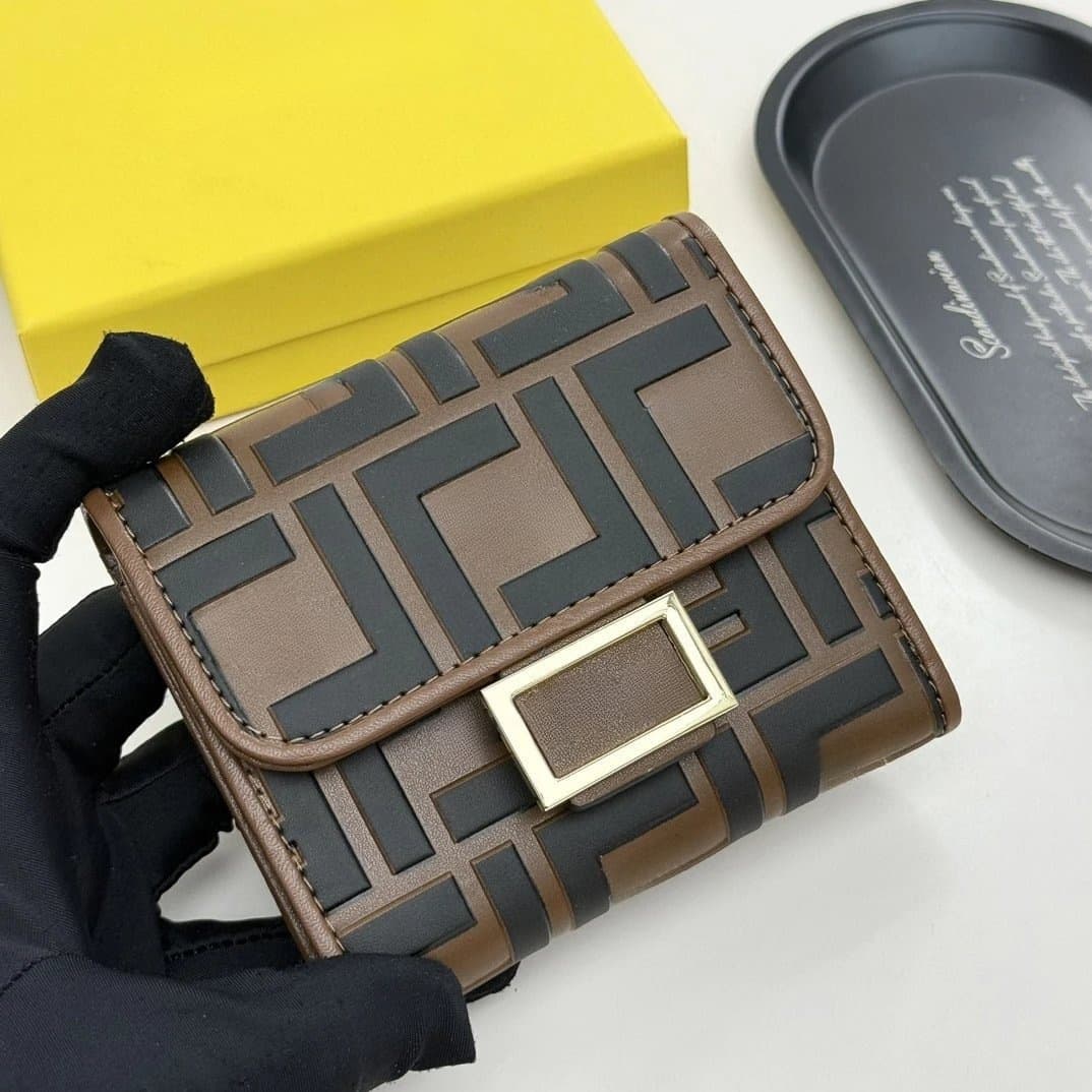 New F letter cowhide folding short wallet coin purse card holder Fenjia three-fold wallet large banknote holder