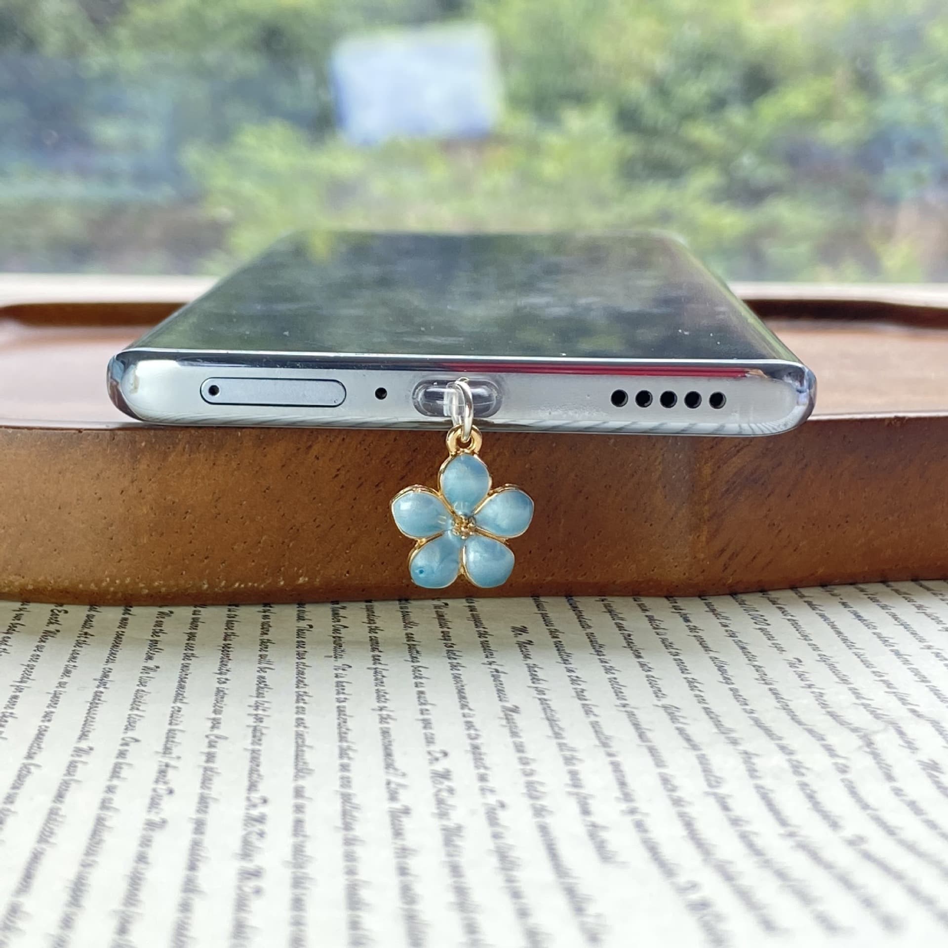 Blue Tiffany Blue Knot Series Dust Plug Type-C New Year Tablet All-in-One Anti-Dust Earphone Android