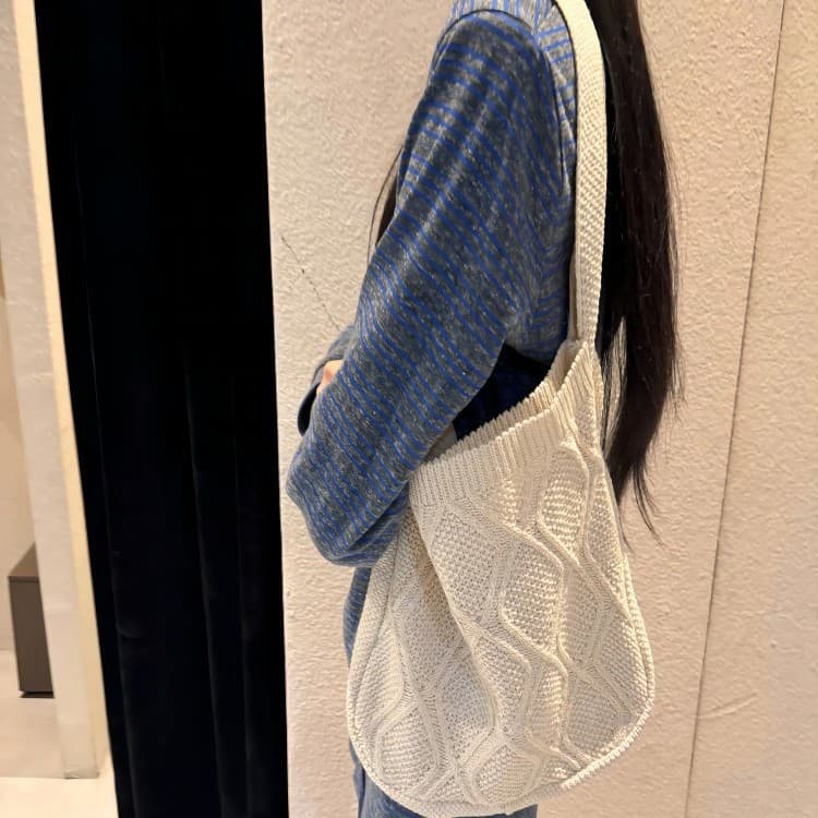 2024 new Amazon exclusive bag knitted bag crossbody bag solid color tote bag twist bag retro bag women's bag trendy