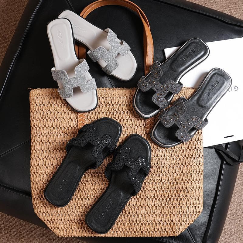 Women's Summer Outdoor Slip-On Shoes Black Casual Sandals Flat Bottom Beach Sandals Fashionable Crystal Embellished Slippers
