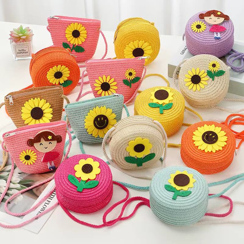 Little girl's beach straw woven bag, 2025 new style children's bag, cute crossbody bag, mini straw bag.