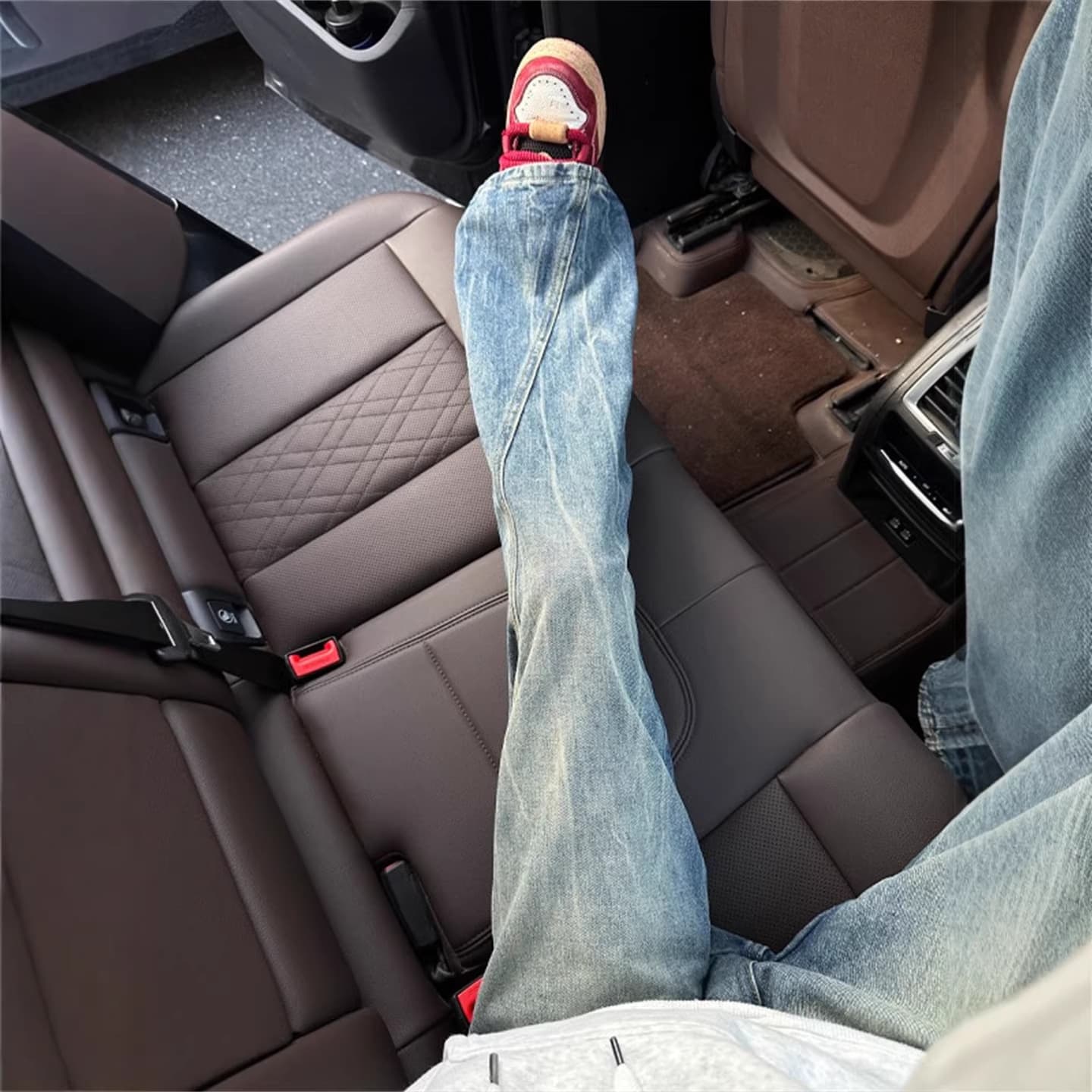 vibe lightning pattern diagonal jeans for men in spring and autumn high street couples micro-flared scimitar pants slim straight high-waisted pants