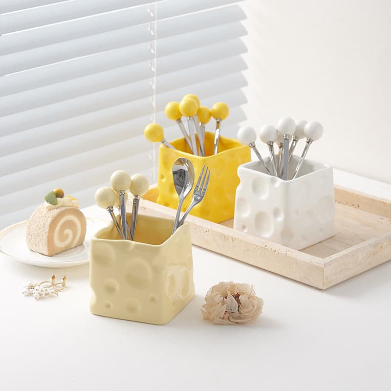 Creative Ceramic Cheese Storage Jar Set Modern Minimalist Style round Ball Fruit Fork Spoon High Aesthetic Value Wholesale