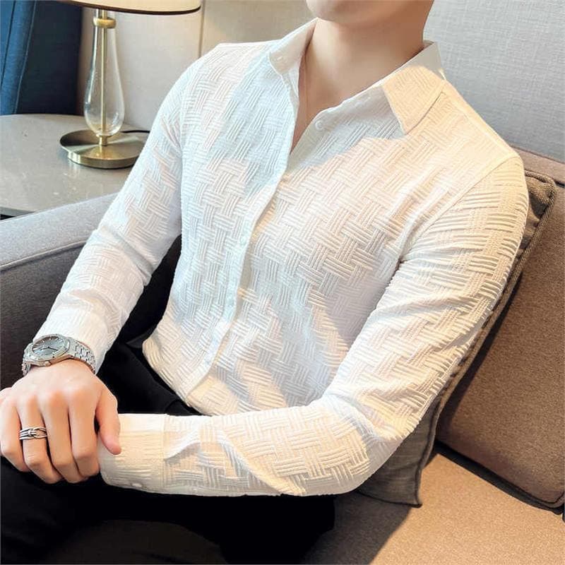 Stylish and versatile stretch jacquard casual design slim-fit white shirt, Korean style plaid, luxurious and edgy long sleeves, lightweight men's style.
