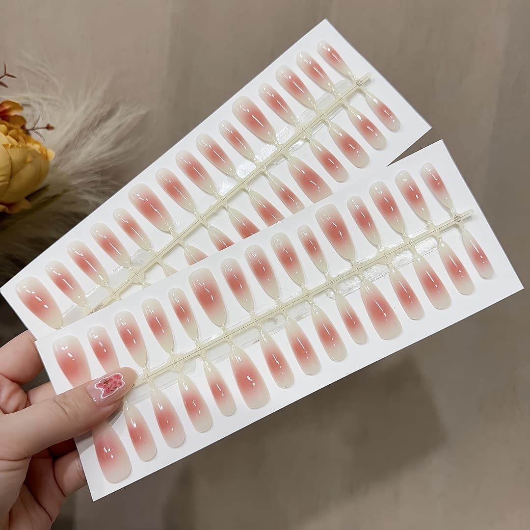 S415 Pre-made Full Set Finished Nails, Laurel Blush Wearable Nails, Simple and Elegant Style, High-End Removable Nail Tips