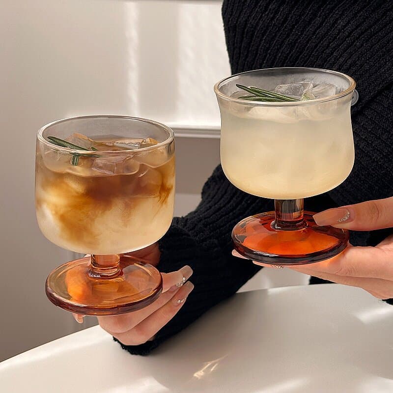 Niche retro short waisted glass cup ins coffee cup special drink style cocktail cold drink cup juice cup