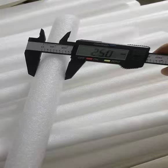 Foam rods, foam strips, curtain wall caulking foam round strips, sealing strips, glass door and window caulking strips, pearl cotton floral strips
