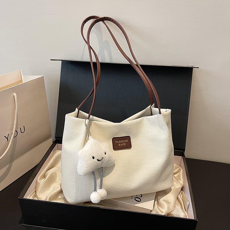 High-end bags for women, fashionable texture, versatile shoulder bags, large-capacity women's bags, trendy simple commuter tote bags