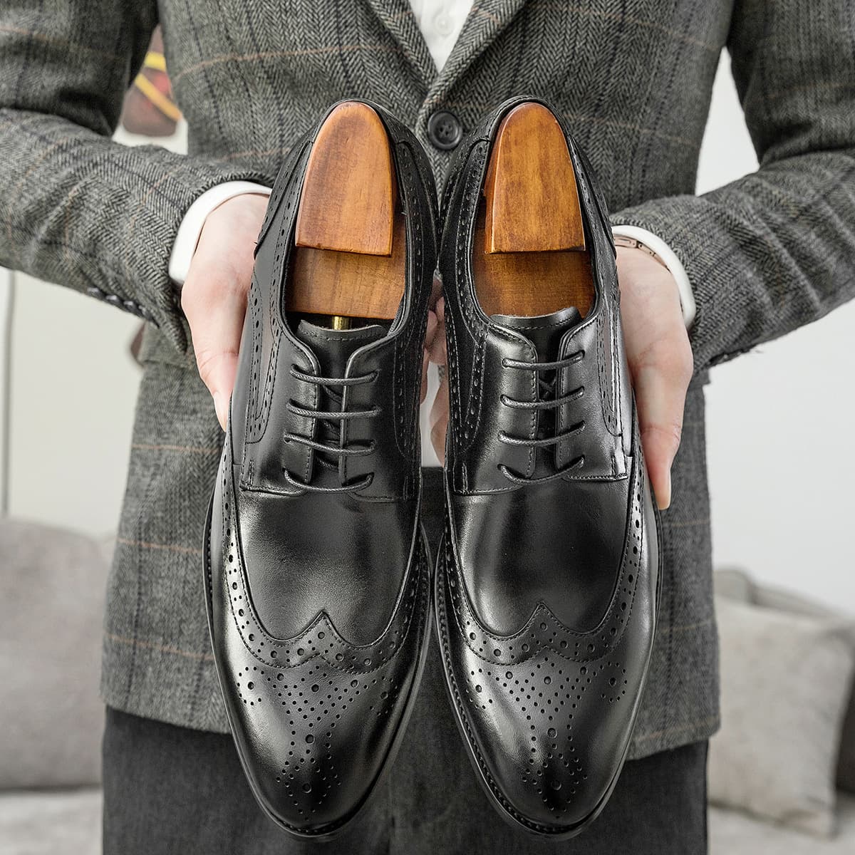 Brogue Men's Shoes Casual Carved Leather British Style Low Top Round Toe Rubber Outsole Wear Resistant Business Formal Footwear