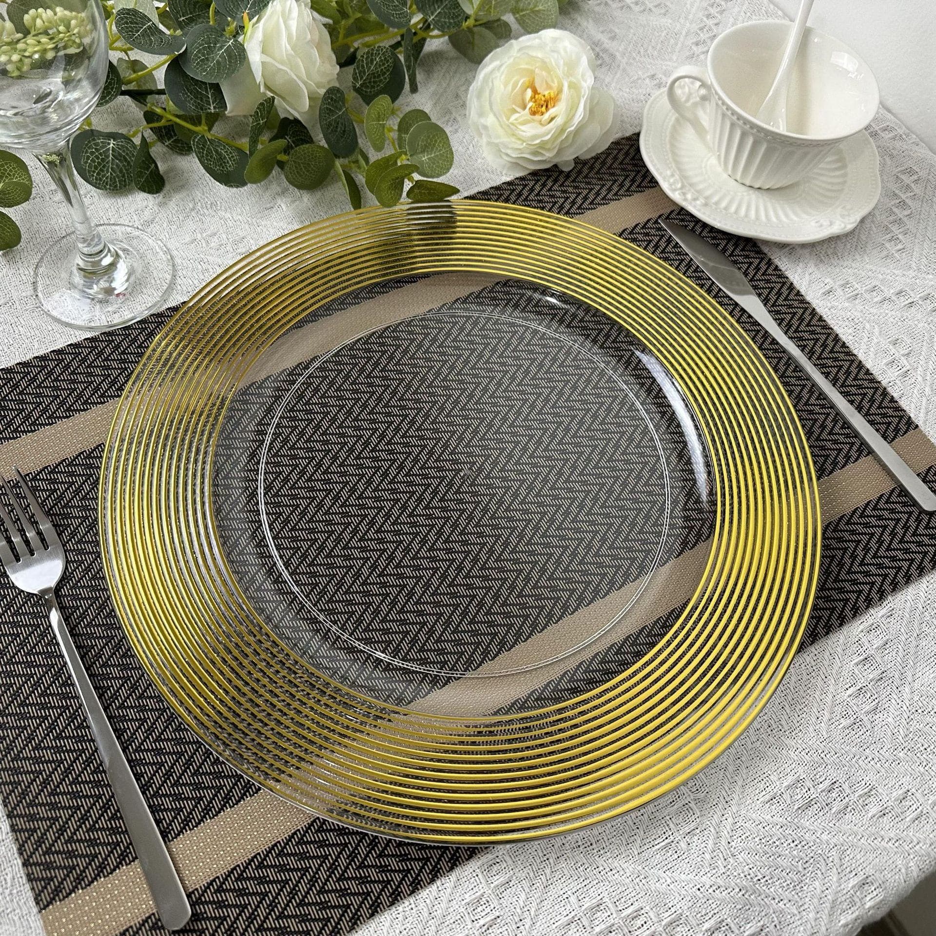 Foreign Trade Charger Plates European-style Western Dining Plates 13-inch Transparent Gold-Edged Plastic Plates for Weddings and Hotels