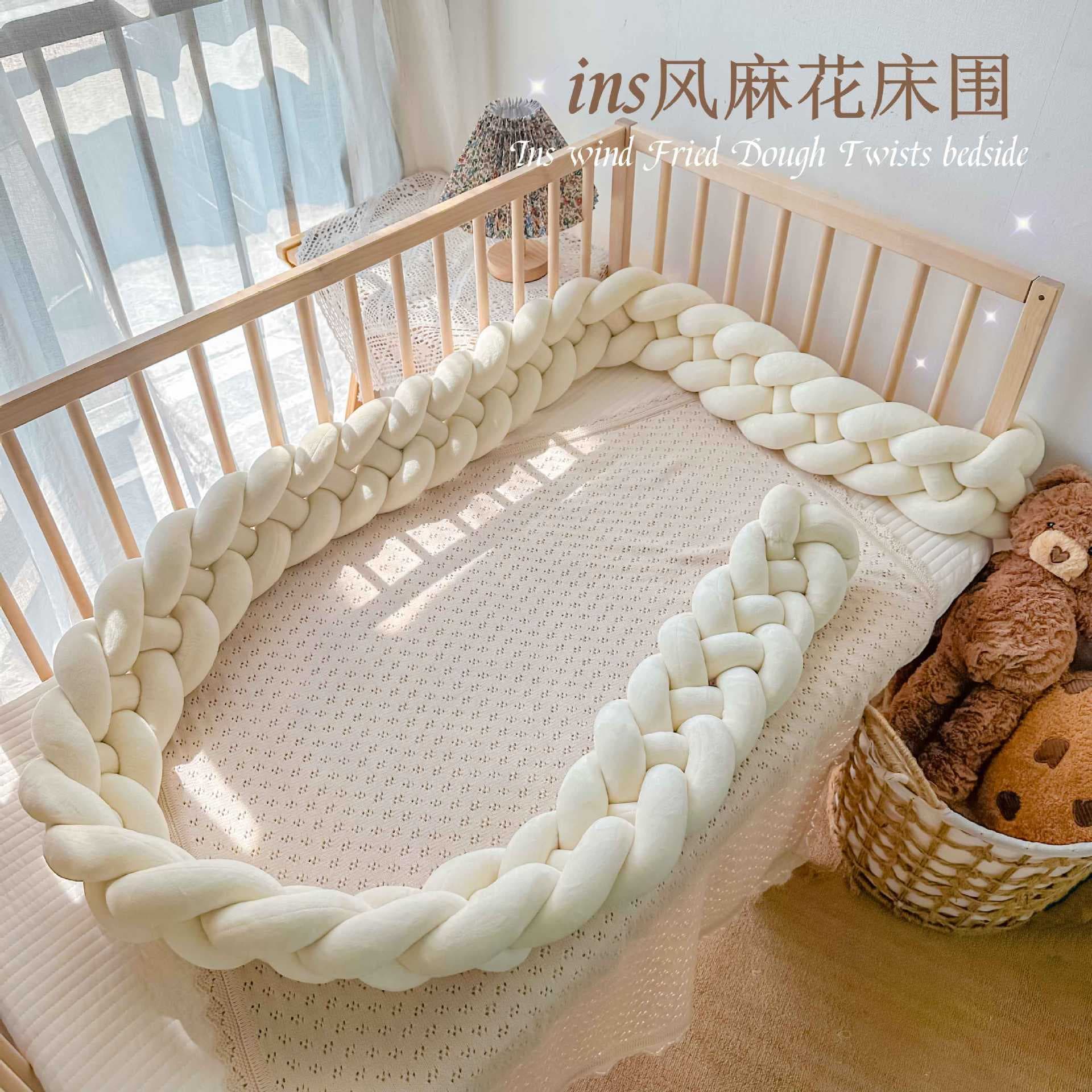 Baby Crib Bumper, Ins-Style Twisted Rope Newborn Crib Fence, Soft Padding, Splicing Crib Buffer, Crib Bedding Decoration