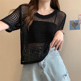 Hollow Short Sleeve Sun Protection Cover Women 2026 Summer Black Short Sleeve T-shirt Outer Layer Small Fragrance Style Thin Knitwear T-shirt