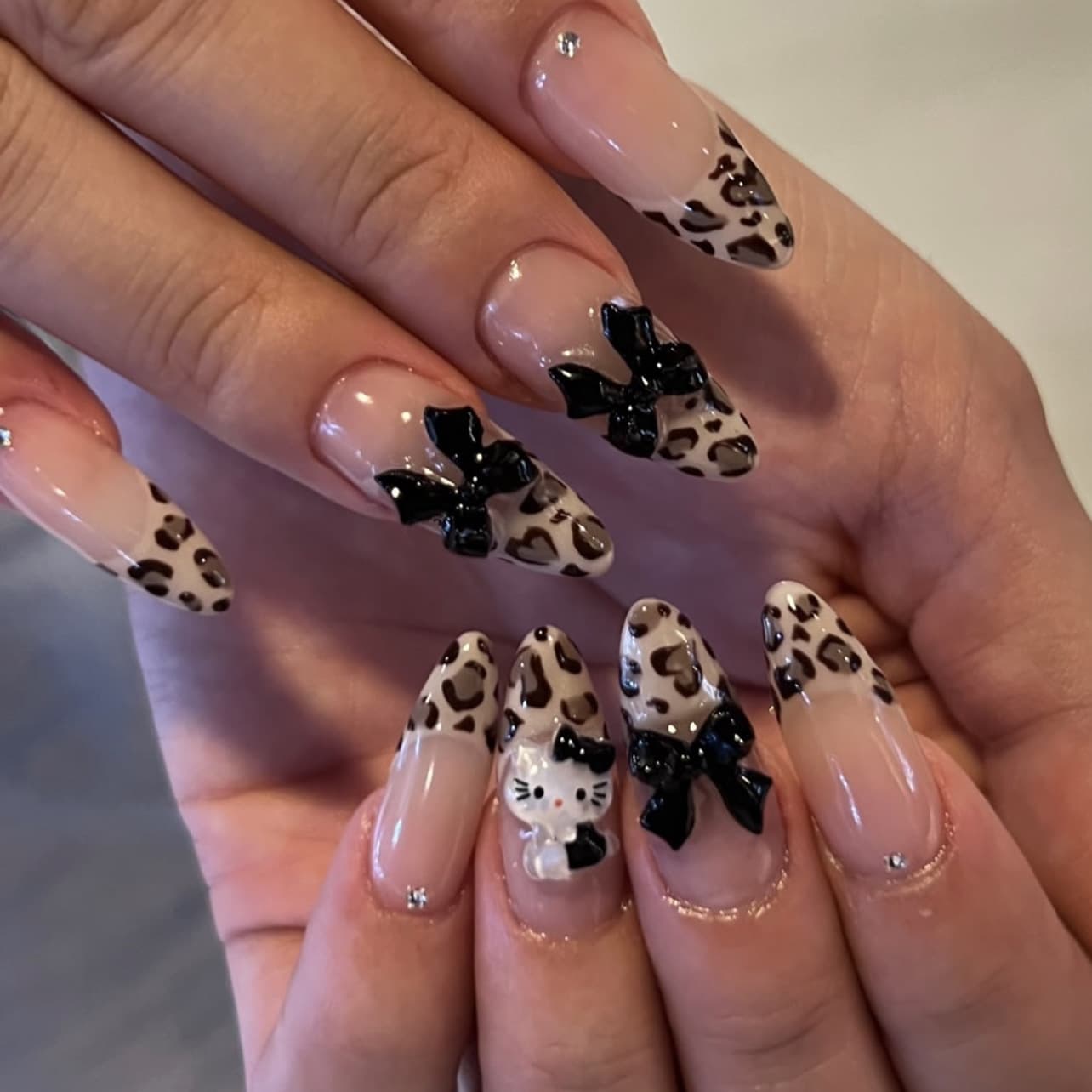 Cross-border French Leopard Print Wearable Nails Hello Kitty Cat 3D Rhinestone Bow Nail Art False Nails Tips