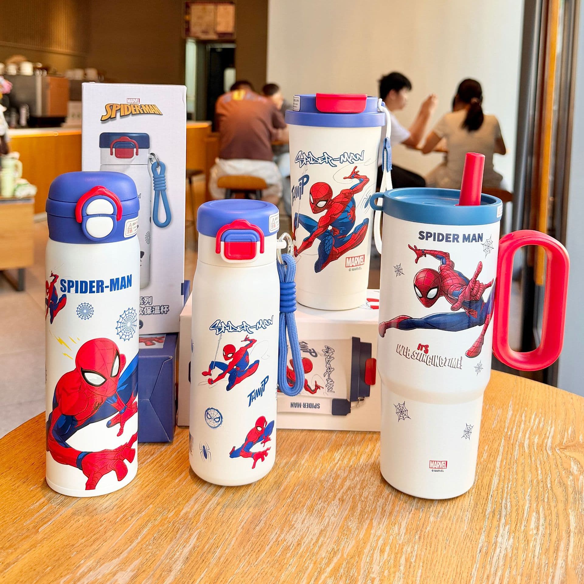 Spider-Man Kids Insulated Water Bottle Boys Food-Grade 316 Cup Elementary School Students Straw Dual-Drink Water Bottle