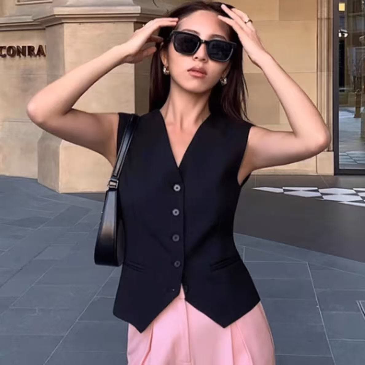 Women's Vest 2025 Spring & Fall New Slim Layered Outerwear Black Short Vest