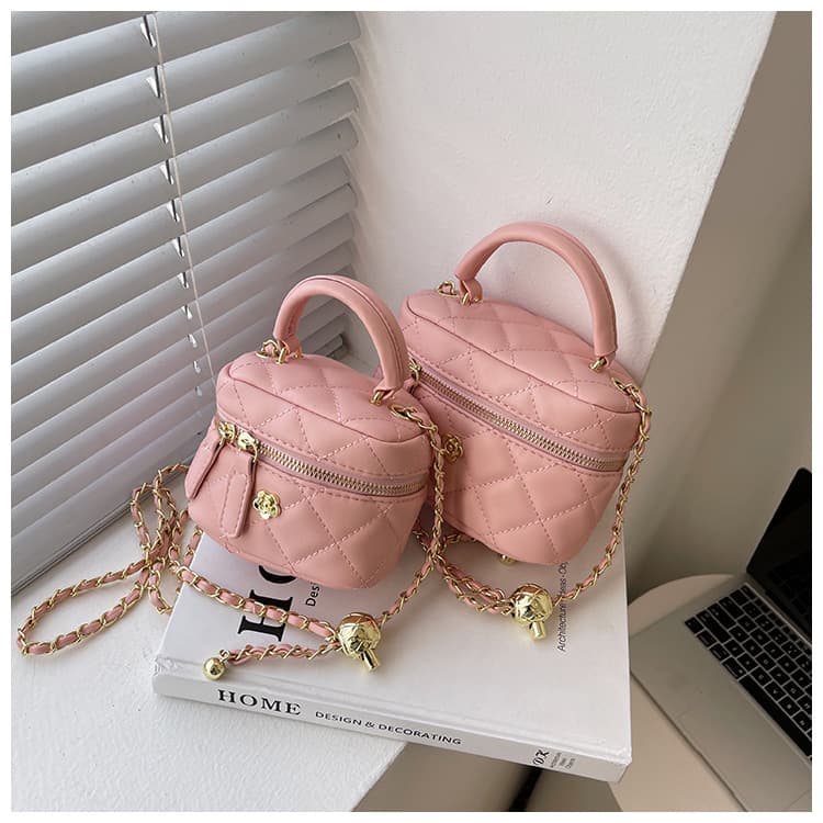 2025 New Trendy Cross-Border Diamond Quilted Design Women's Shoulder Bag Small Box Bag Chain Strap Exquisite Handbag