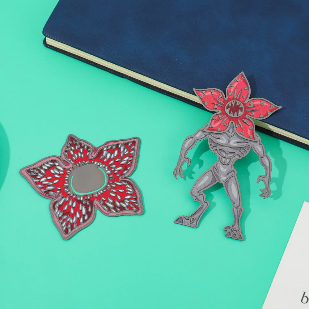Stranger Things peripheral piranha metal badge dark style creative brooch cultural and creative gifts wholesale