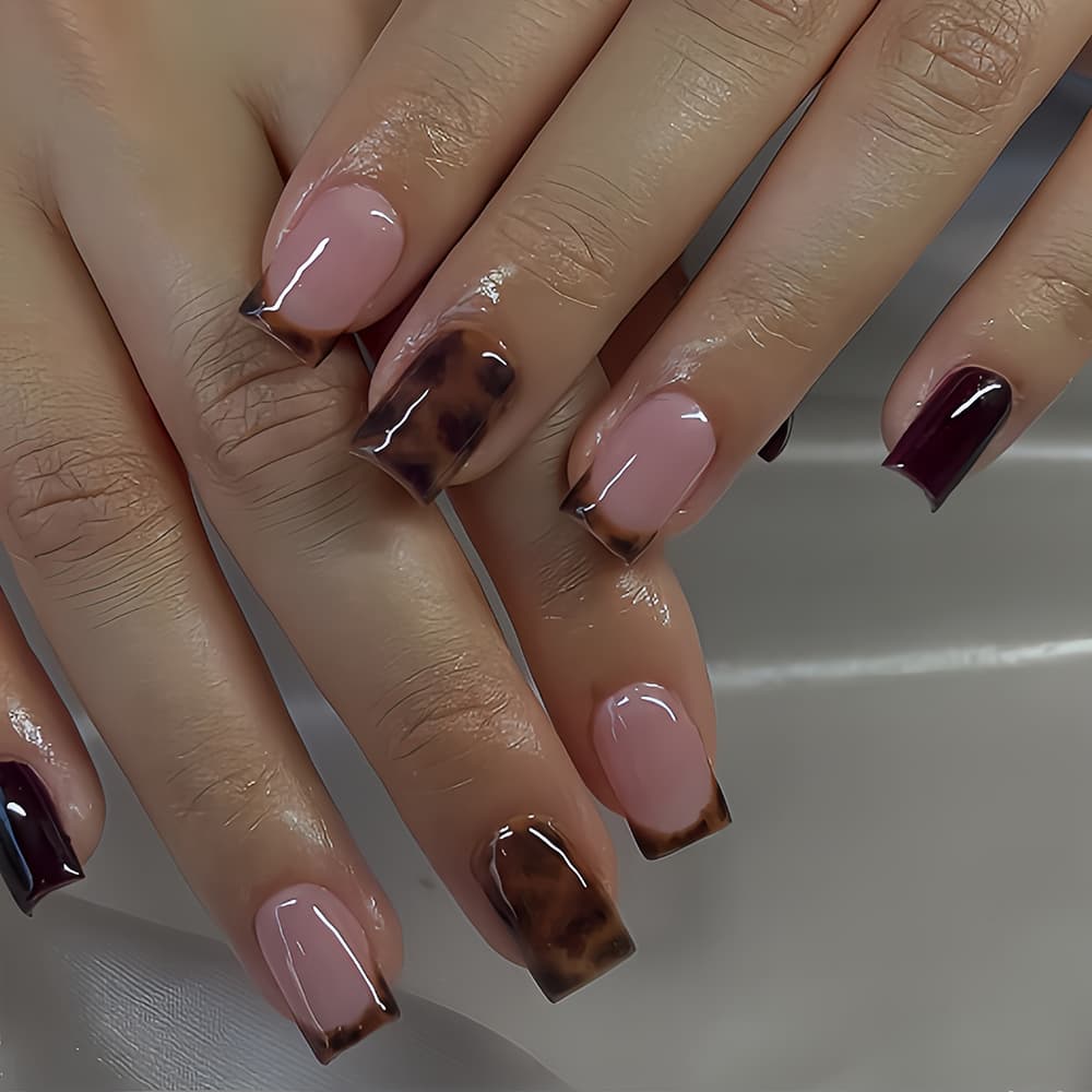 Cross-border Hot Selling Simple Wear Nails Brown Leopard Print French Nude Autumn Winter Square Removable Nail Tips Wholesale