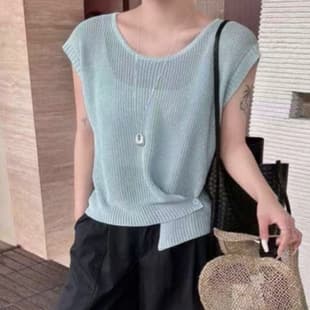 Side-knot Ice Silk Knit Top Women European Style 2026 Summer New Arrival Fashionable Chic Blouse