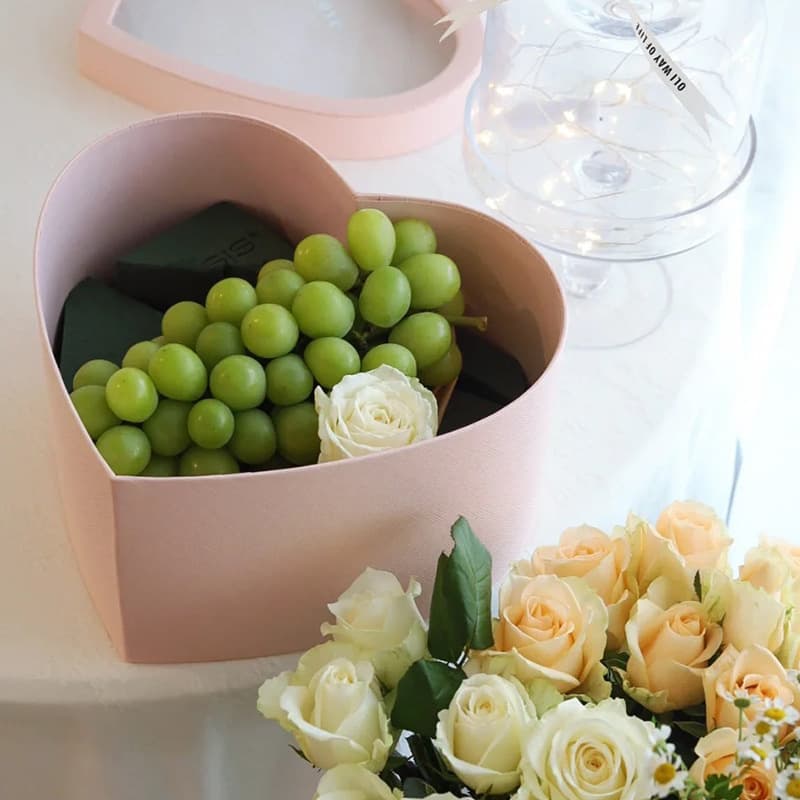 New Valentine's Day Heart-Shaped Transparent Hollow Window Large Flower Rose Fruit Packaging Gift Box Empty Box