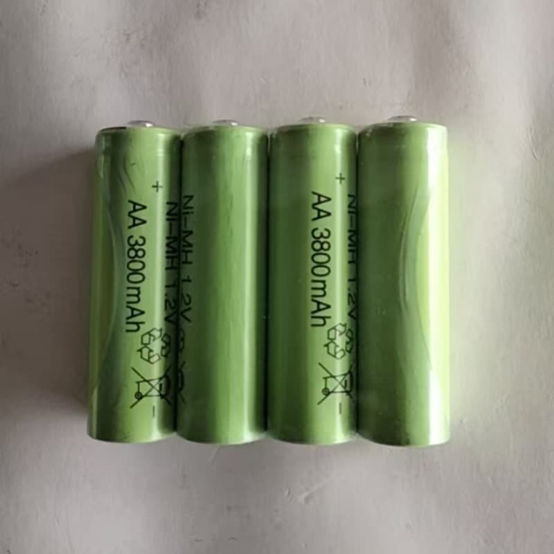 Factory direct supply of high-capacity rechargeable batteries (AA and AAA sizes), suitable for Lego toys, fingerprint locks, and nickel-metal hydride locks.
