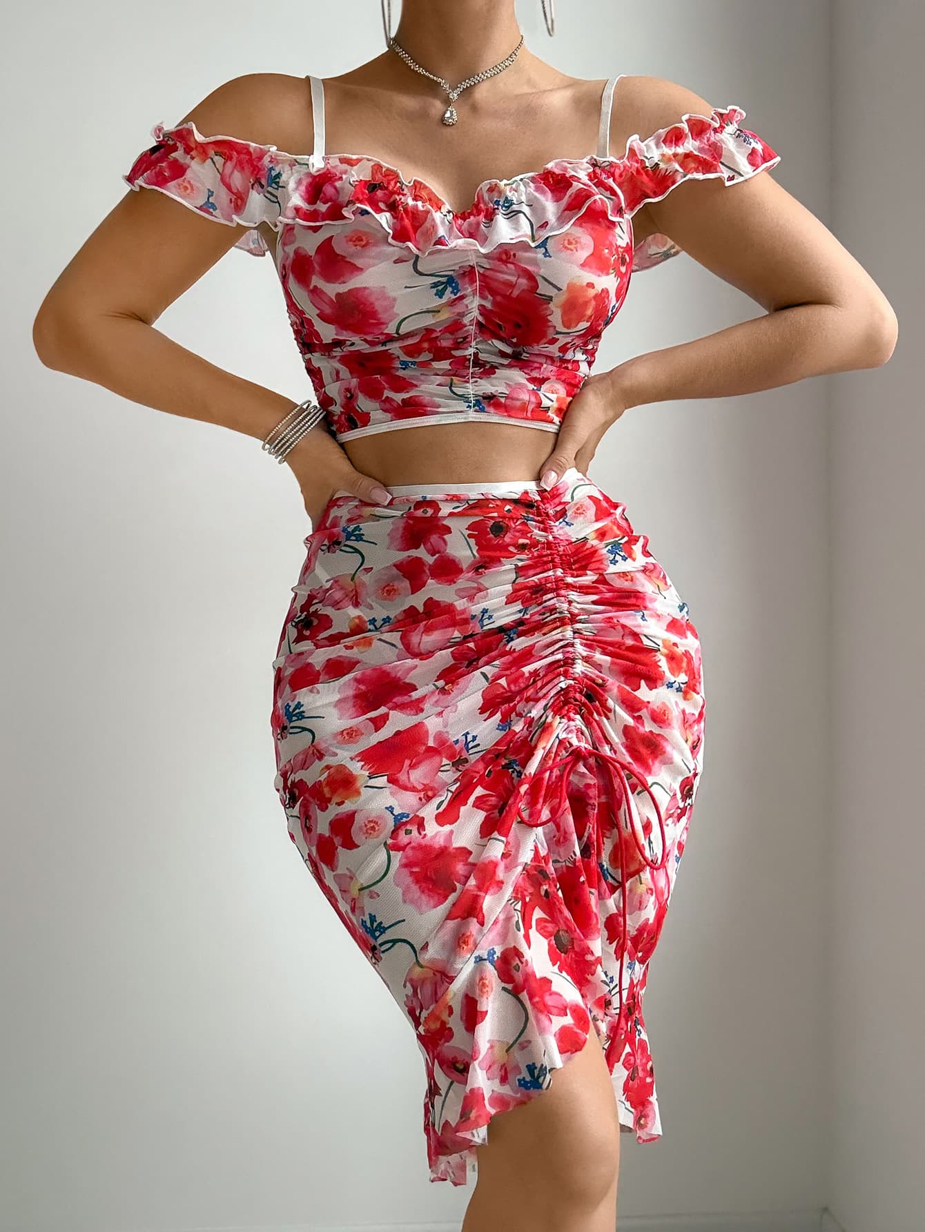 Women's Sleeveless Beach Dress, French Floral Slim Fit, Sexy Lace Trim, European and American Style Long Dress Set for Outdoor Wear