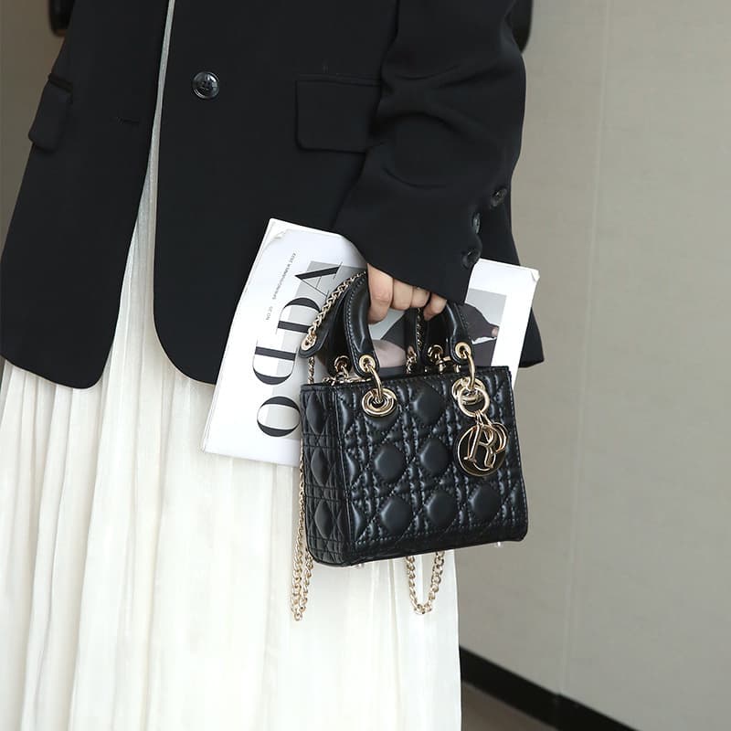 D-Crossbody Lady Dior-Style Lambskin Textured Handbag Women's Quilted Mini Square Bag Fashion Versatile Shoulder Hand-Carry Crossbody Bag