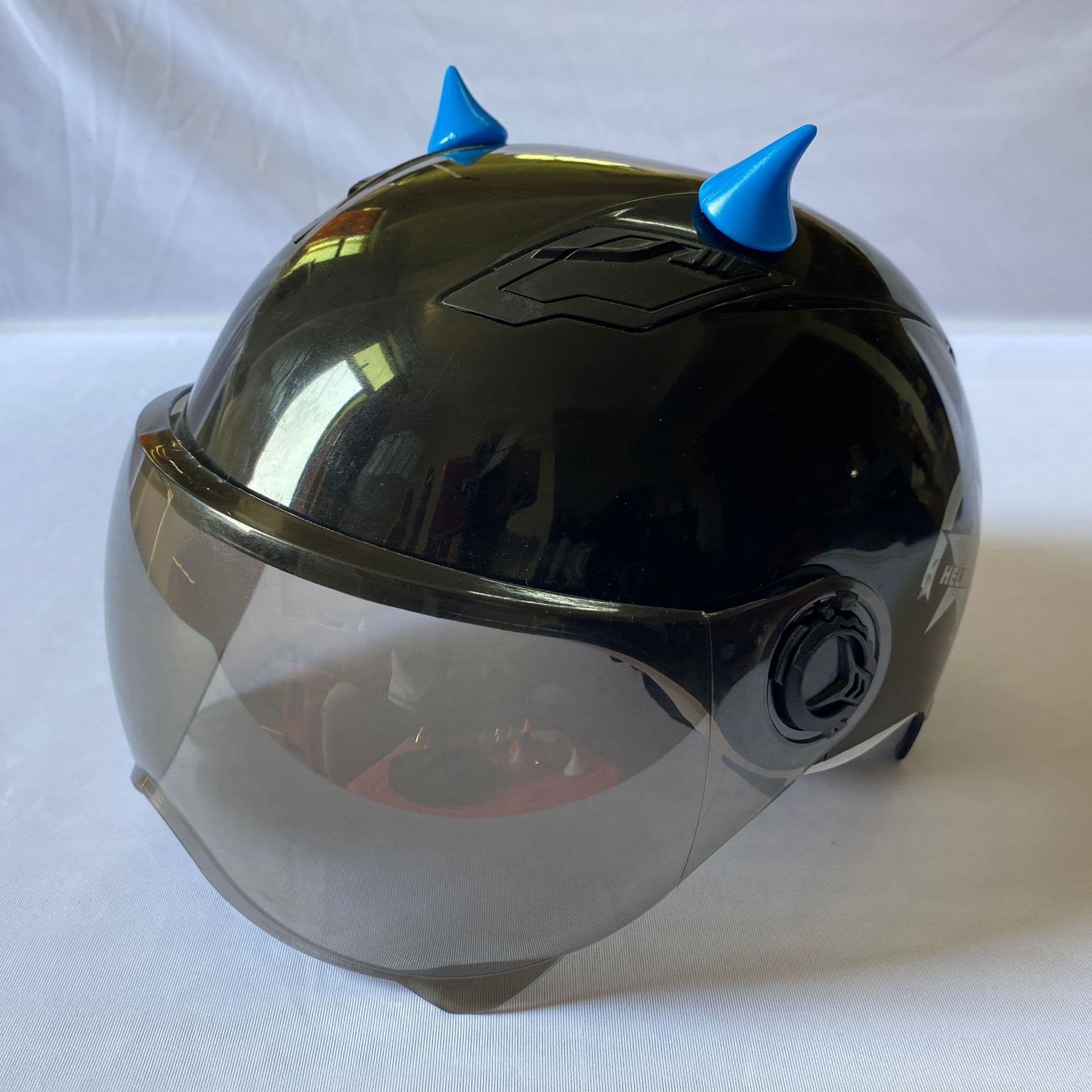 Small Bull Horn Helmet Decoration for Electric Scooter Sticker Ornament Unisex Personalized Decoration Motorcycle Light Modification Accessories