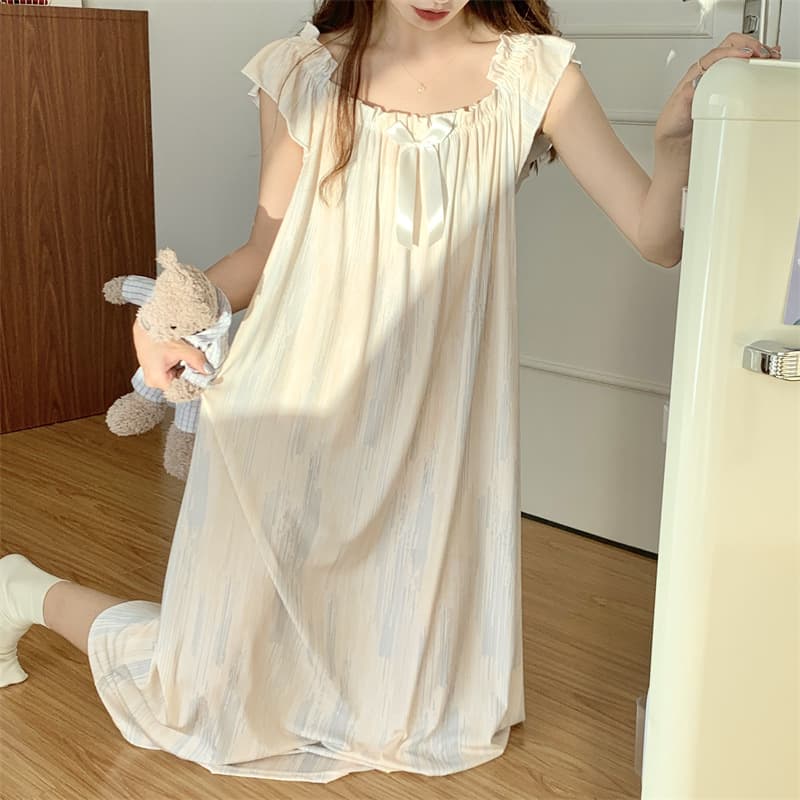 New Plus Size Ice Silk Nightgown, Women's Summer Knee-Length Pajamas, Thin Loose Fit for 300kg