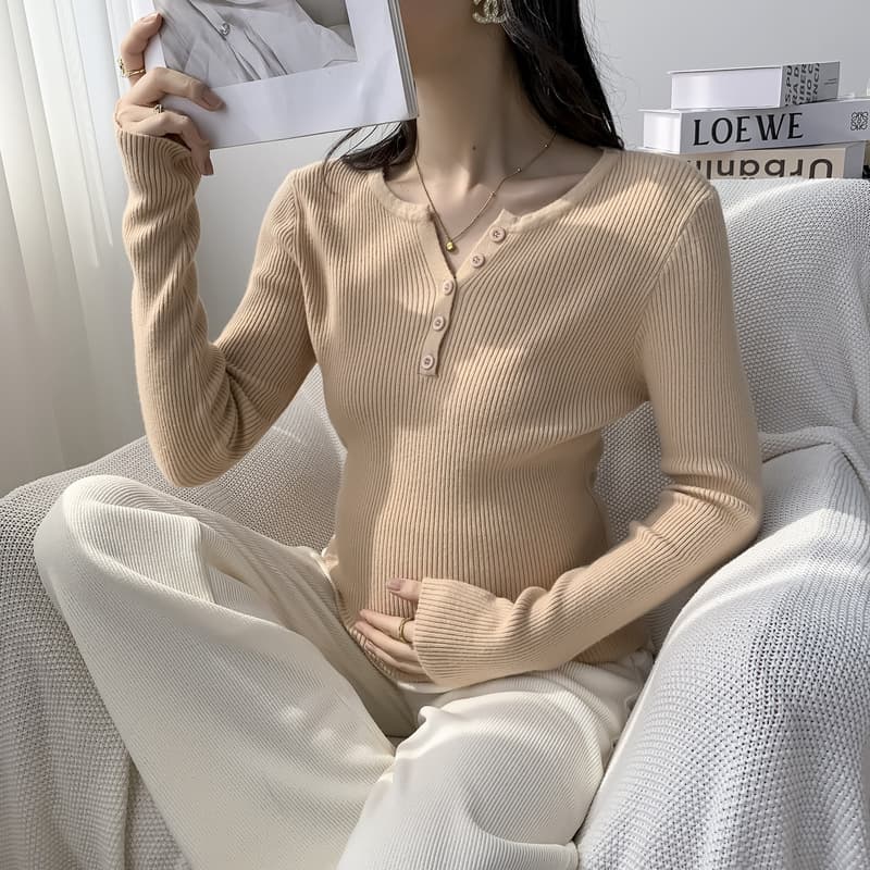 2025 Fall/Winter Pregnant Women Core-Spun Yarn Buttoned Sweater Base Layer Plus Size Women's Clothing White Black Apricot Cream Apricot