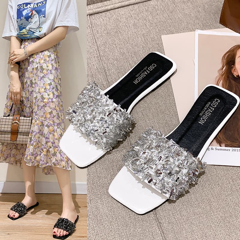 Fashionable Women's Summer New Style Flat Bottom Slippers With Rhinestones Home Use Comfortable Soft Rubber Sole Slippers