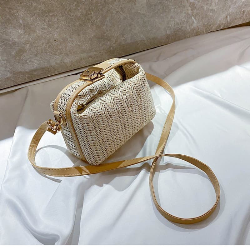 Trendy Women's Straw Tote Bag with Large Capacity, Suitable for Instagram, Can Be Used as a Handbag, Shoulder Bag, or Crossbody Bag, Beach Bag, Cross-Border Straw Beach Bag for Women