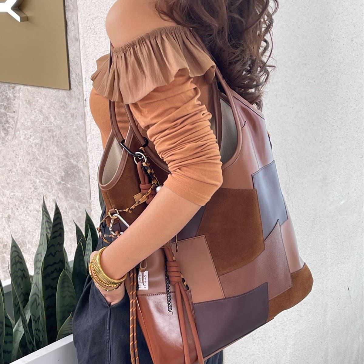 2024 Autumn/Winter New Vintage Miu Home High Definition Quilted Tote Bag Women's Large Capacity Casual Luxury Women's Bag