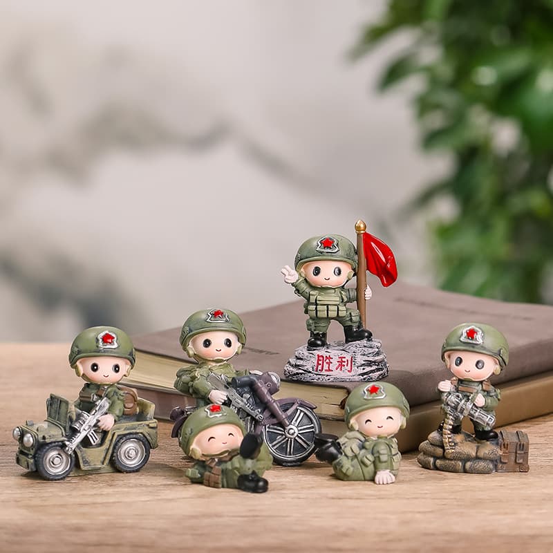 2022 New Home Decor Resin Soldier Figurine Creative Gift Soldier Brother Entrance Office Decoration