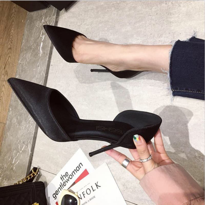 2025 Summer New Mid-Heel Women's High Heels with Thin Heels, Shallow Mouth, Black, Versatile Hollow Pointed Toe Single Shoes