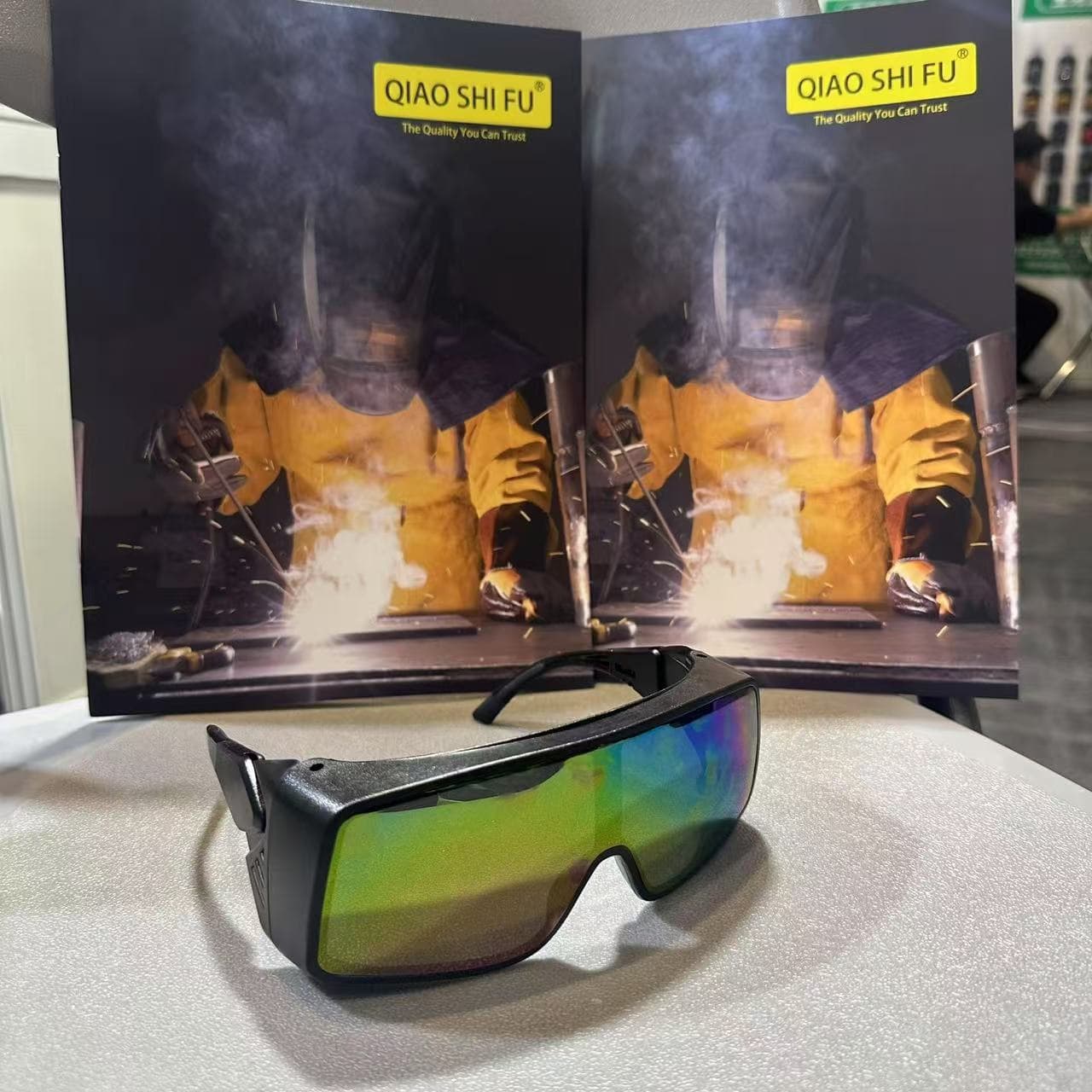 UV400 night vision cycling special eye protection anti-ultraviolet anti-glare windproof cycling welding protective laser glasses