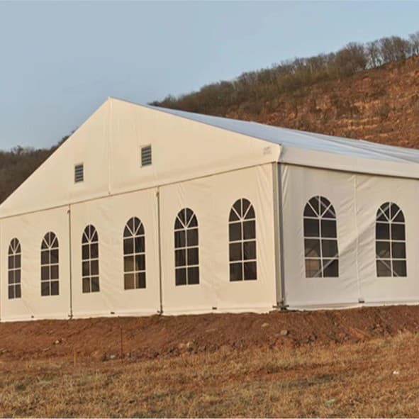 European and American tent tent courtyard beach camping multi-person rainproof tent aluminum alloy industrial large shed