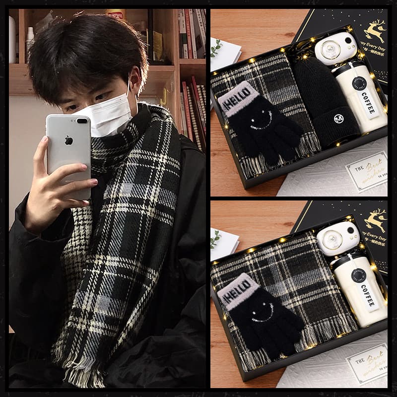 Boy’s birthday gift for boyfriend, friend and husband. Practical men’s winter four-piece scarf gift box.