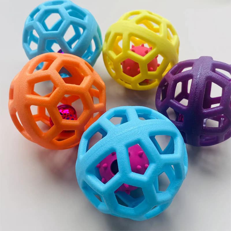 Pet Toy Hollow Ball Rubber Dog Toys Christmas Bell Sound Throwing Toy Lightweight Pet Ball Manufacturer Direct Sale