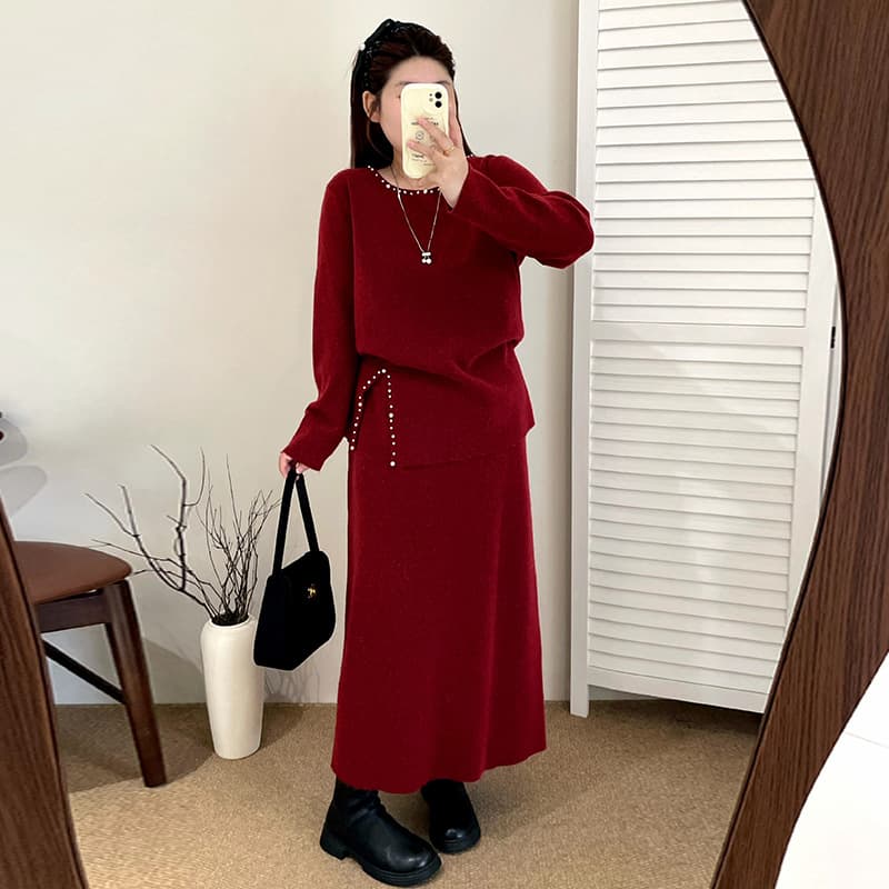 Plus-Size Women's Round-Neck Beaded Top and Knit Skirt Set, 2025 Winter Elegant Two-Piece Set for Curvy Women 23260