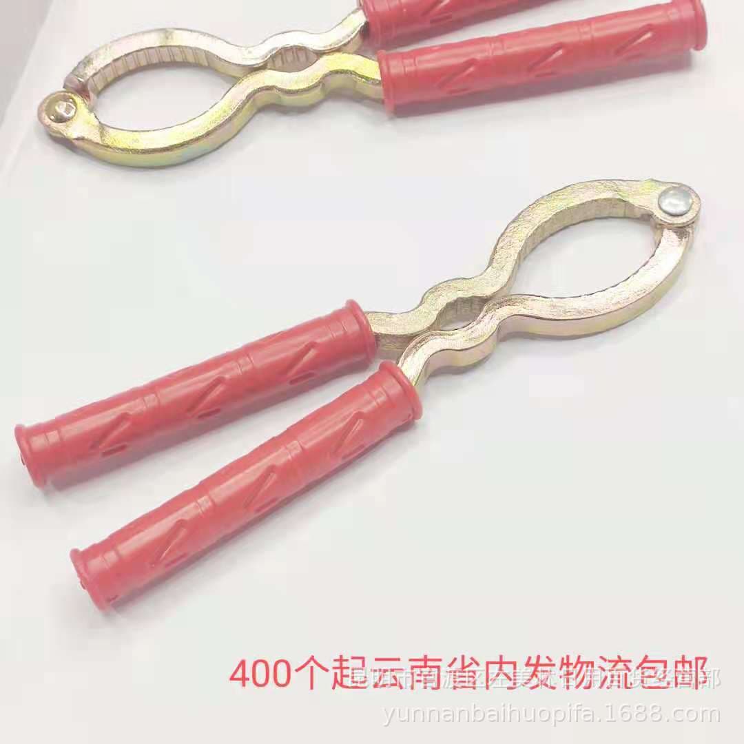 Thickened Walnut Cracker Small Walnut Shelling Tool Wholesale Yunnan Hardware Two-Yuan Commodity