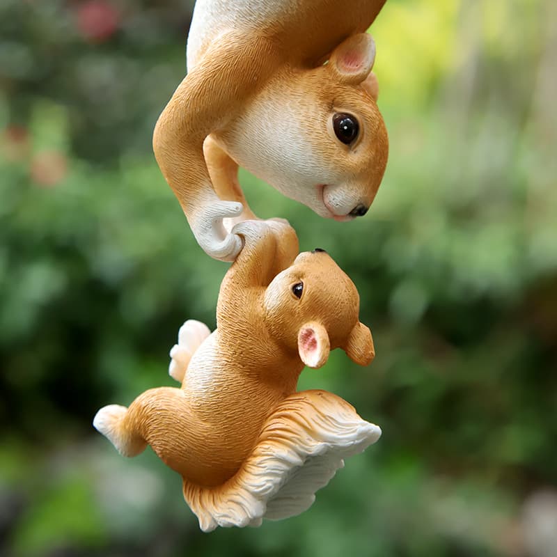 ♔ Squirrel Pendant Garden Decoration Small Ornament Resin Craft Flower Pot Balcony Courtyard Hanging Ornament Outdoor Decoration